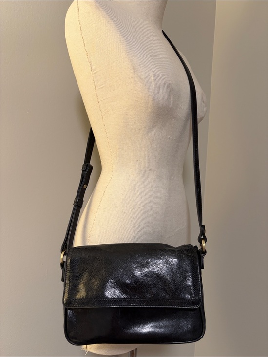 HOBO Handbags - Black Leather Hobo International Crossbody Bag